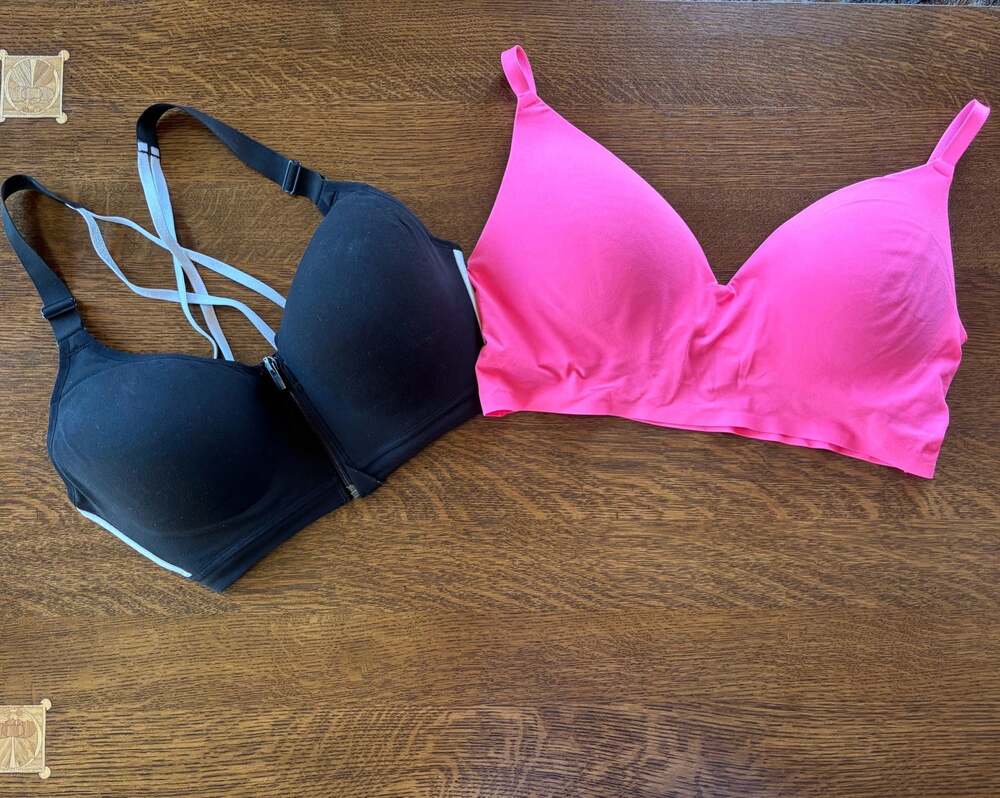 Victoria's Secret Lot: Front-Close Sport Bra (32DD) & PINK Wireless Push-Up Bra